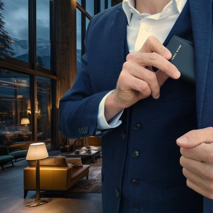Actual product image James Dixon Botón Moneda One Wallet