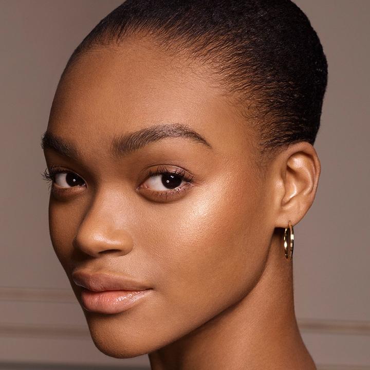 Actual product image Max Factor Facefinity Highlighter Powder (002 Golden Hour, Highlighter, 8 g)