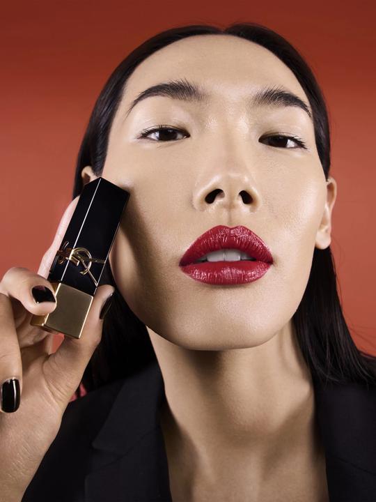 Actual product image Yves Saint Laurent Rouge Pur Couture The Bold Rouge Paradoxe 21 (No. 21 - Rouge Paradoxe)