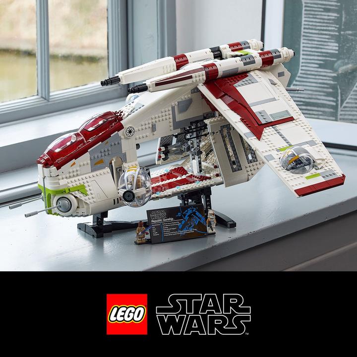 Actual product image LEGO UCS Republic Gunship (75309, LEGO Star Wars, LEGO Rare Sets)