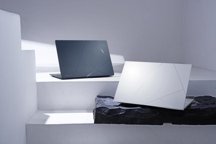 Immagine prodotto ASUS Zenbook 14 (14", Intel Core Ultra 9 285H, 32 GB, 1000 GB, DE)