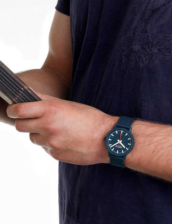 Actual product image Mondaine essence 41 mm (Analogue wristwatch, 41 mm)