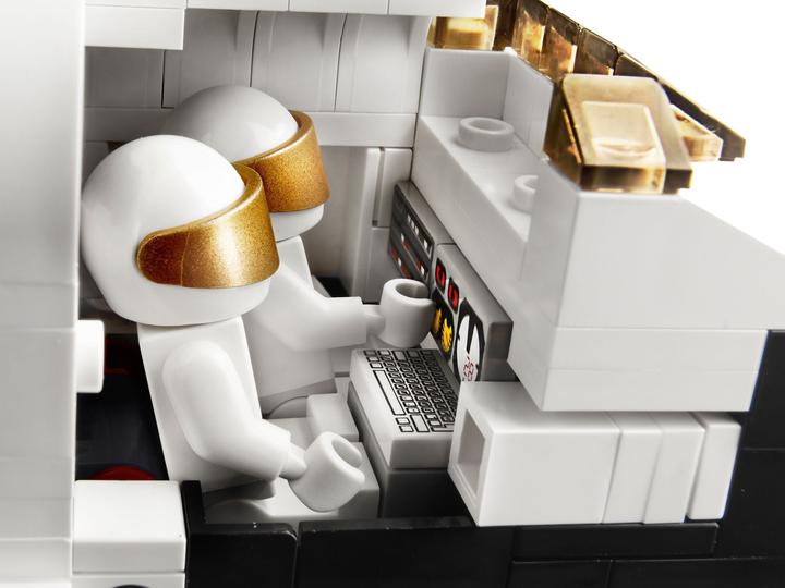 Produktbild LEGO Shuttle Adventure (10213, LEGO Creator Expert)
