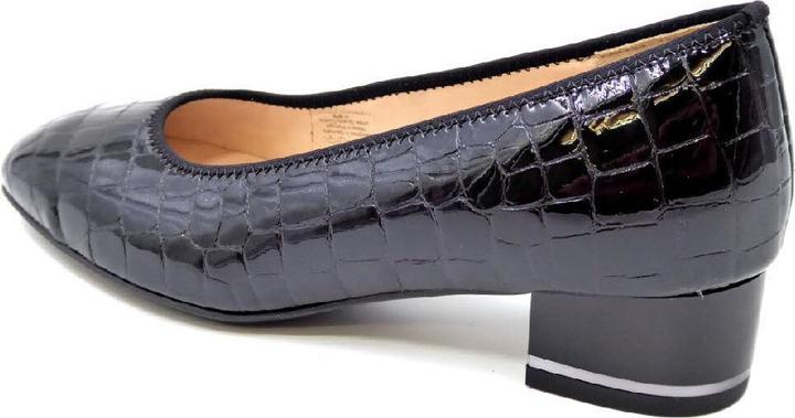 Actual product image Ara Pumps (40)