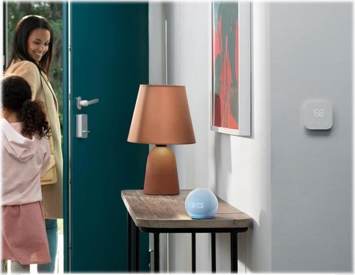 Productafbeelding Amazon Echo Dot met klok (5e gen.) (Amazon Alexa)