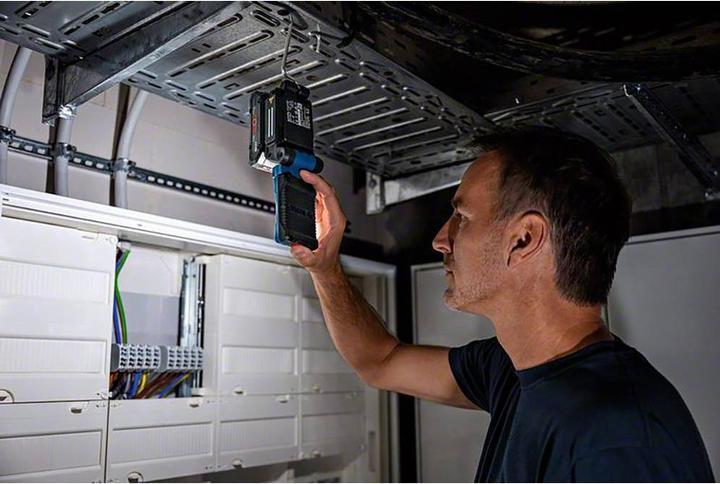 Produktbild Bosch Professional GLI 18V-800 (800 lm)