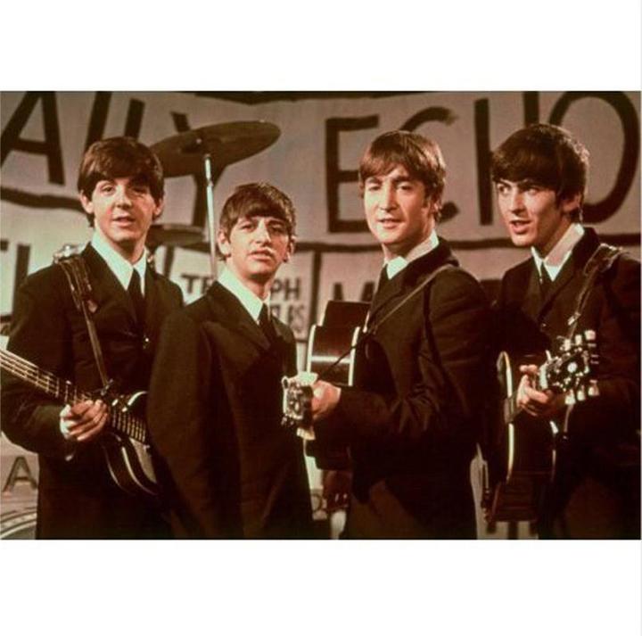 Produktbild The Beatles Daily Echo Postcard