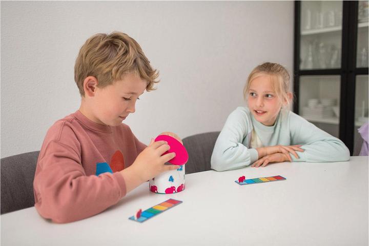 Actual product image BS Game 'Pink Elephants (French, Italian, English, German)