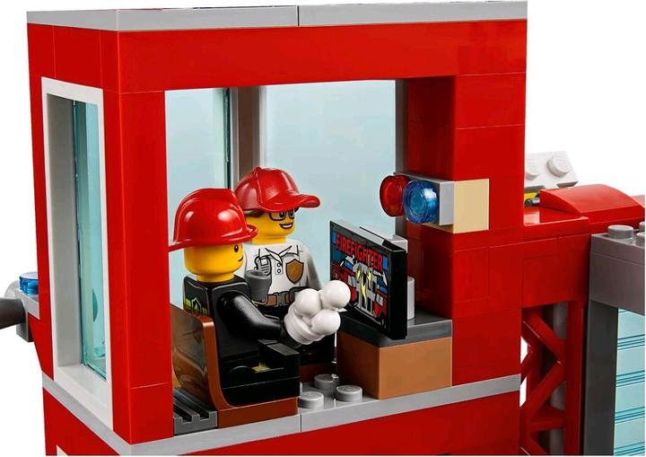 Actual product image LEGO Fire station (60215, LEGO City)