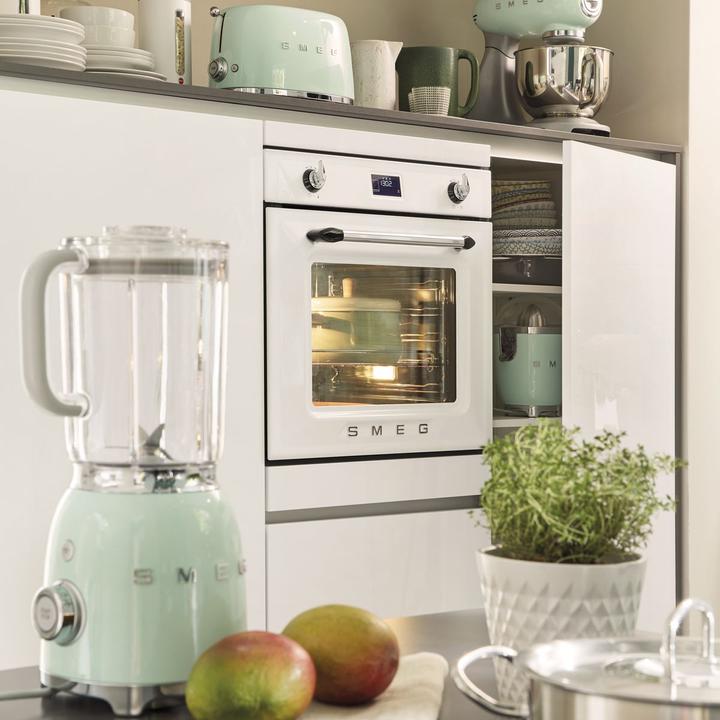 Image du produit Smeg Blf01pgeu (800 W)