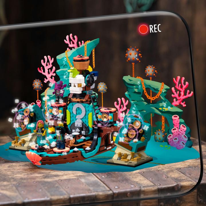 Actual product image LEGO Punk Pirate Ship (43114, LEGO Vidiyo)