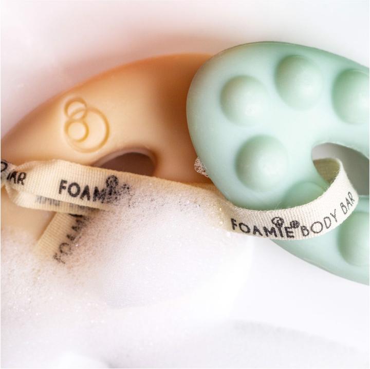Produktbild Foamie Oat Milk & Papaya Body Bar