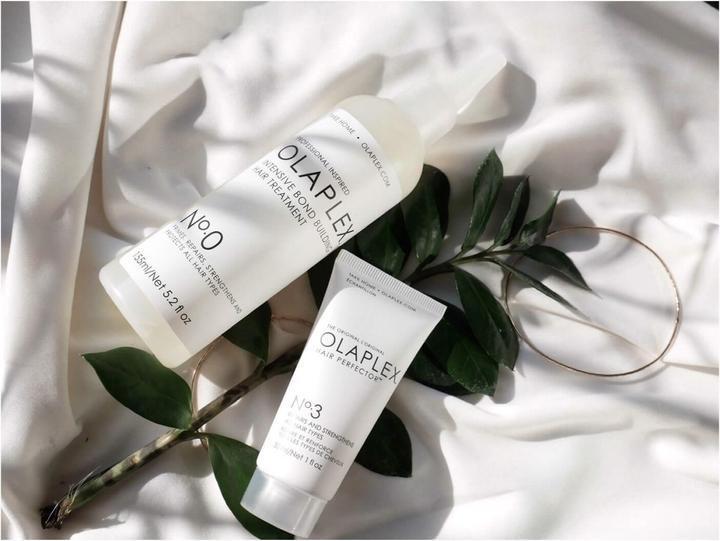Productafbeelding Olaplex Intensieve Bond Building Hair Treatment Nr. 0 + Nr. 3 Gratis (155 ml)