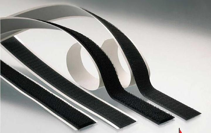 Image du produit Romarin velcro adhésif 4x0,5m (2 pcs. velours / 2 pcs. crochet) 20mm de large