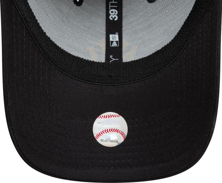 Actual product image New Era 39Thirty Stretch Cap New York Yankees schwarz - L/XL (XL)