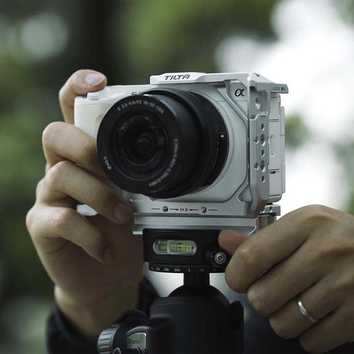 Immagine prodotto Tilta Mezza gabbia per fotocamera per Sony ZV-E1 (Gabbietta)