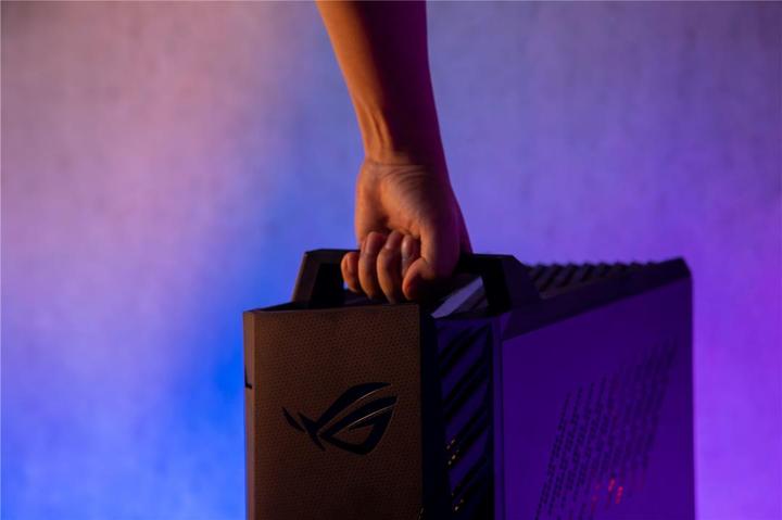 Actual product image ASUS ROG Strix GA15 - G15DH-CH011T (AMD Ryzen 7 3700X, 16 GB, 512 GB, GeForce GTX 1660 Ti)