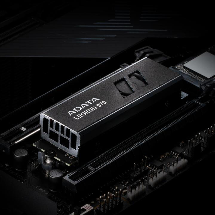 Immagine prodotto Adata SSD Legend 970 M.2 1TB PCIe Gen5x4 2280 (1000 GB, M.2 2280)