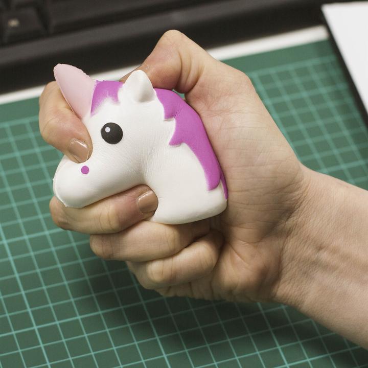 Produktbild Novelty Anti-Stress-Ball Einhorn