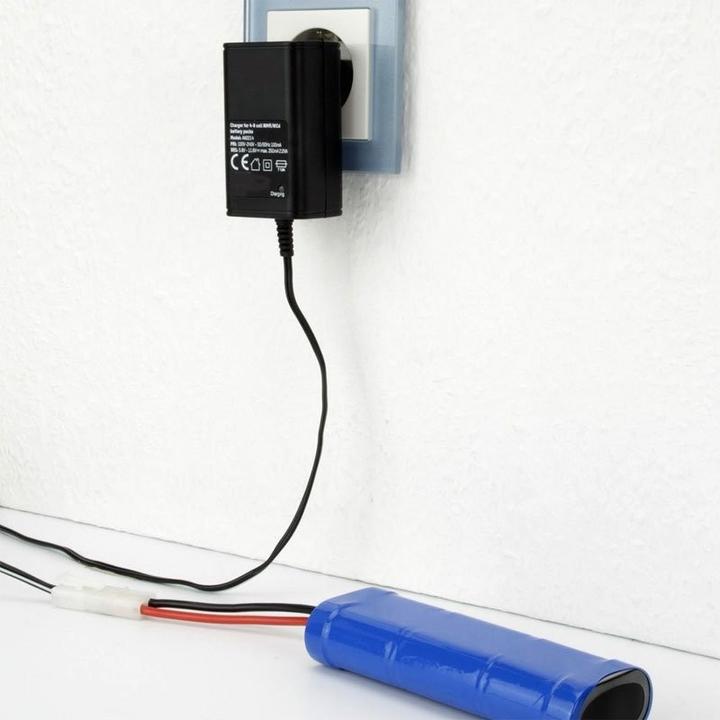 Produktbild AccuCell Schnell-Ladegerät passend für Kärcher K55, K55 PET NiMH Akku