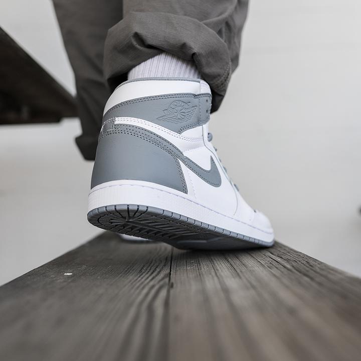 Produktbild Nike Air Jordan 1 Retro High OG (42.5)