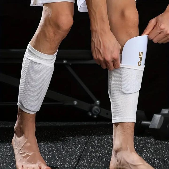 Immagine prodotto Cbx Set calcio Calzettoni e parastinchi taglia M Bianco (M)