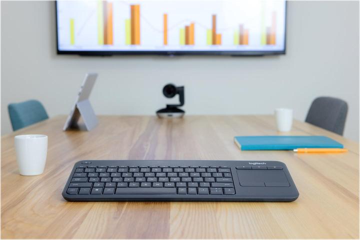 Produktbild Logitech K400 Plus (DE, Kabellos)