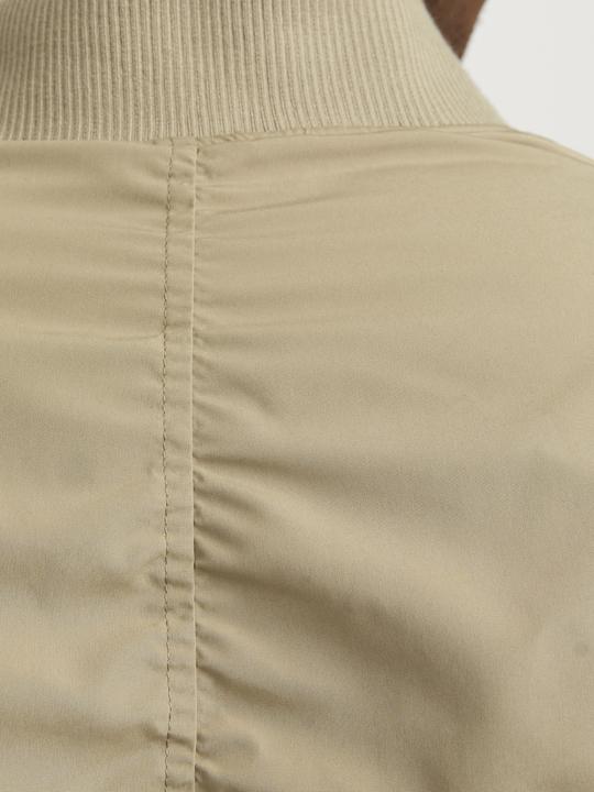 Actual product image Jack & Jones Jcokinetic Soft Utility Bomber Ln (L)