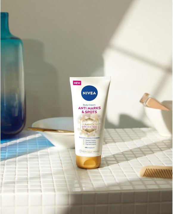 Actual product image NIVEA Luminous Body Creme Anti-Dehnungsstreifen & -Pigmentflecken (Body cream, 200 ml)
