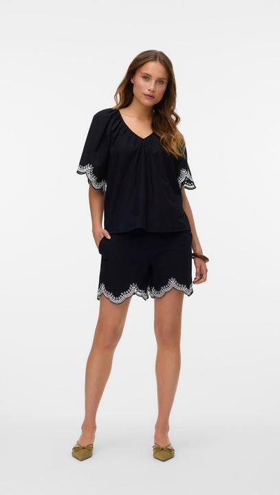 Actual product image Vero Moda VMDIANA Shorts Shorts (M)