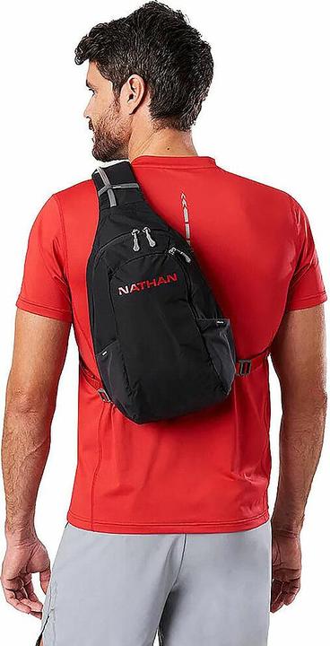 Actual product image Nathan Run Sling (8 l)