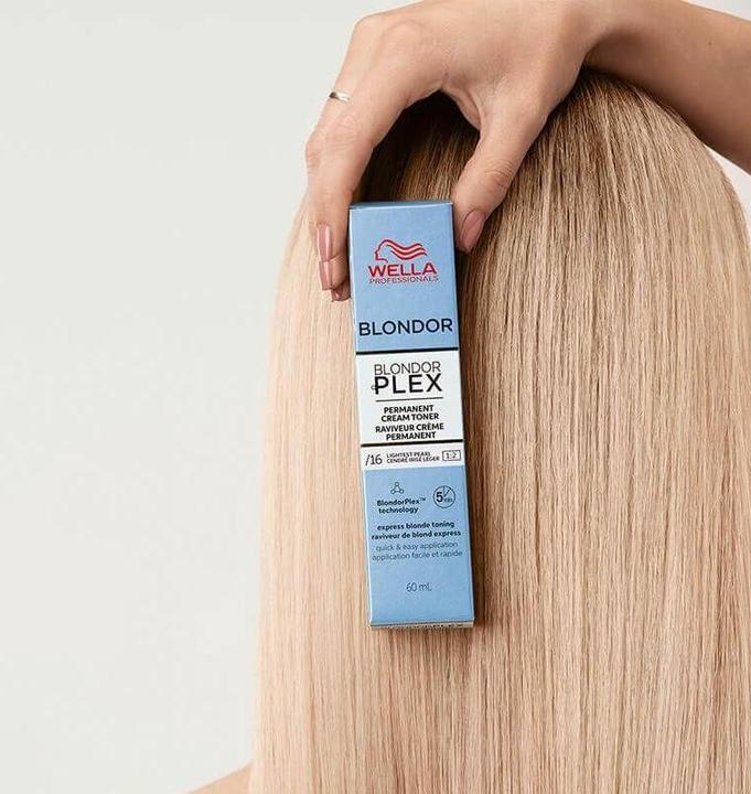 Immagine prodotto Wella Blondor - Tonico in crema /86 Ultra Cool Booster (86)