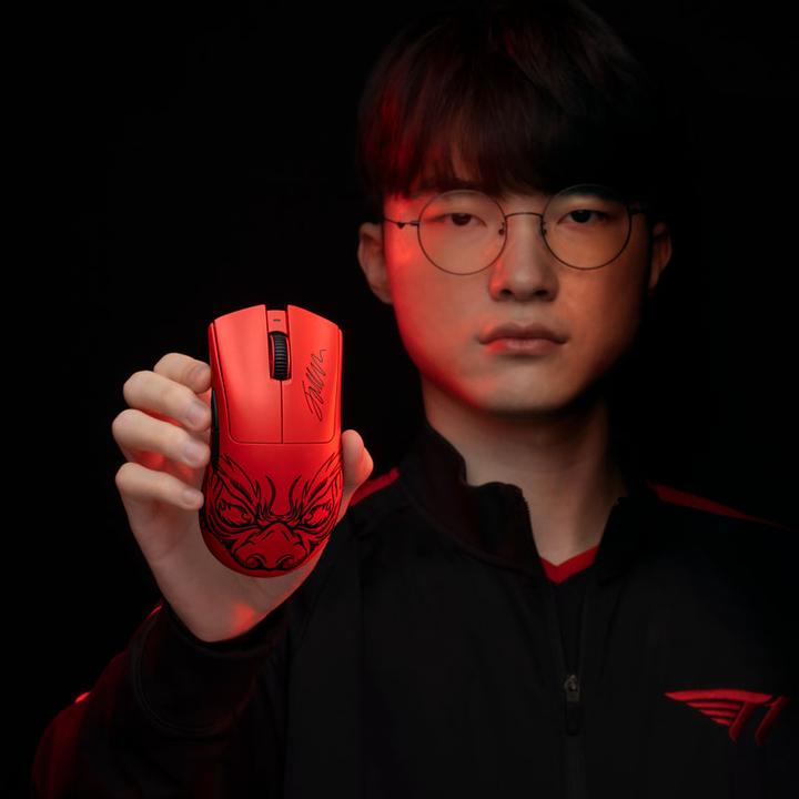 Actual product image Razer Deathadder V3 Pro Faker Edition (Cable, Wireless)
