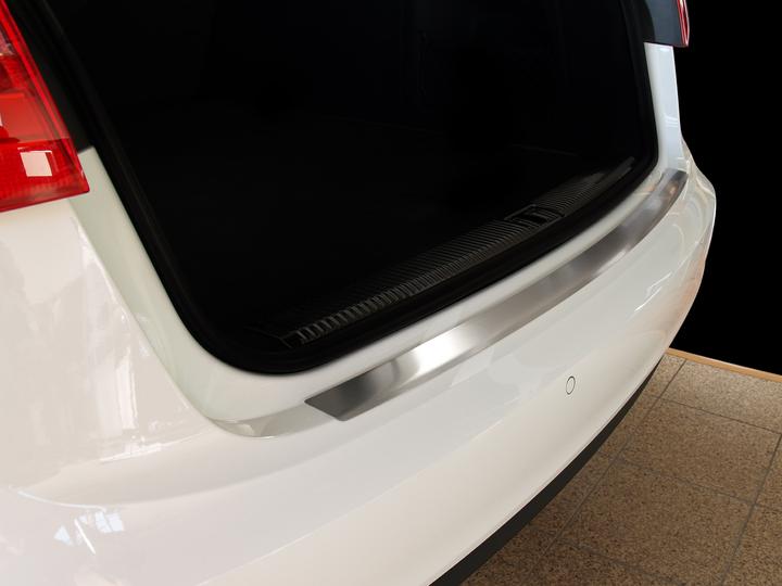 Actual product image ProPlus Stainless steel bumper protection for Audi A6 Avant (estate) from 2011 to 2018 (Rear)