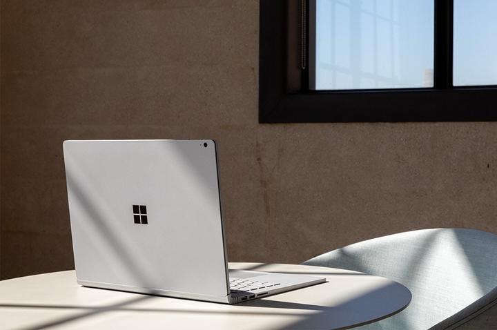 Actual product image Microsoft Surface Book 3 (13.50", Intel Core i7-1065G7, 32 GB, 512 GB, DE)