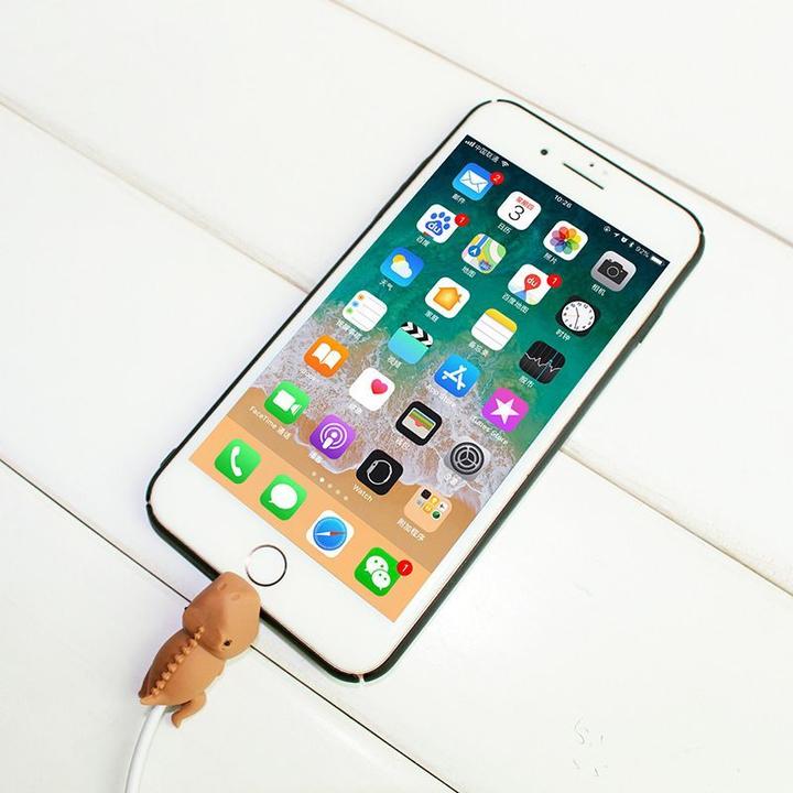 Produktbild Hurtel Phone cable cover in the shape of a squirrel