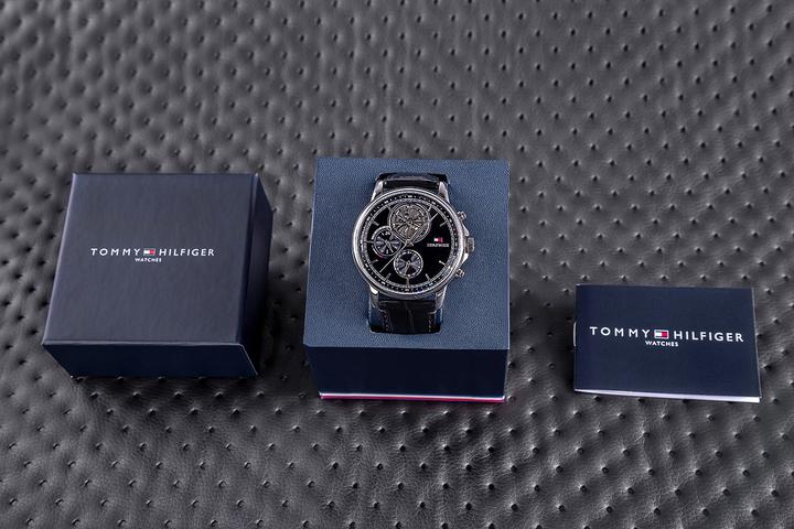 Actual product image Tommy Hilfiger Steward Herrenuhr 1710605 + BOX