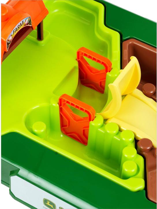 Produktbild Theo Klein John Deere Farm Sand-Spieltisch