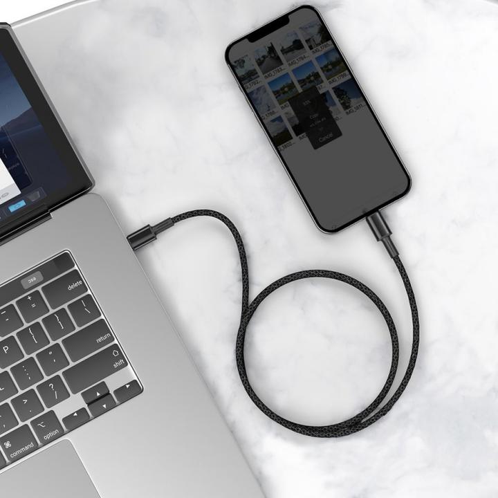 Actual product image Baseus USB C – Lightning (1 m, USB 4.0, 20 W)