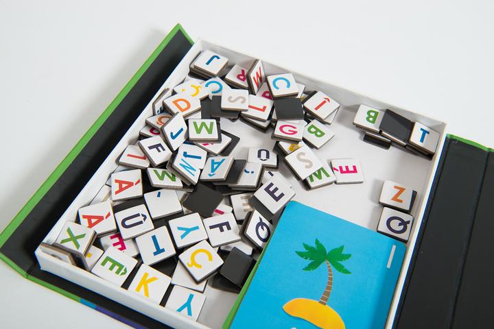 Actual product image Moulin Roty Magnet game Alphabet les Popipop (French)