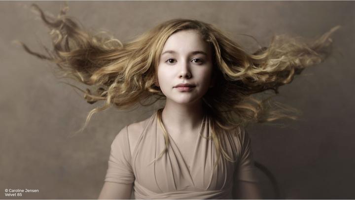 Produktbild Lensbaby Velvet 85 silver MFT (Fujifilm X, APS-C / DX, Vollformat)