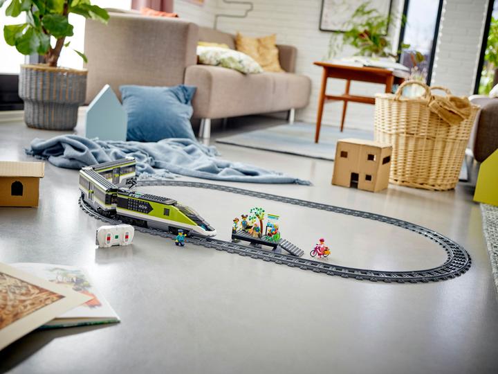 Actual product image LEGO Passenger express train (60337, LEGO City, LEGO Powered UP)