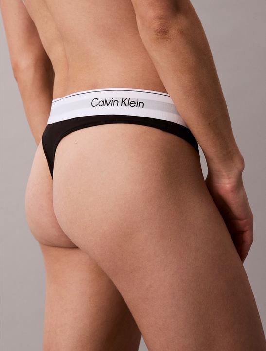 Image du produit Calvin Klein Thong (S)