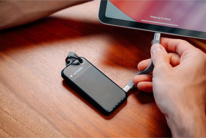 Actual product image Verbatim Pocket SSD (2000 GB)