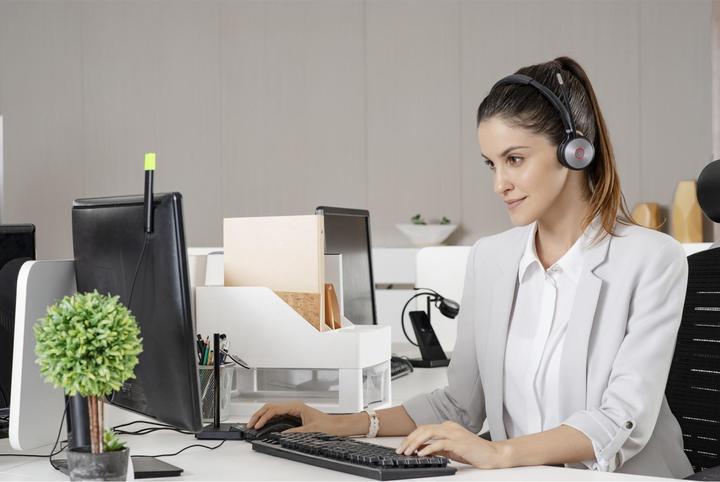 Actual product image Yealink WH62 (Wireless, USB-A)