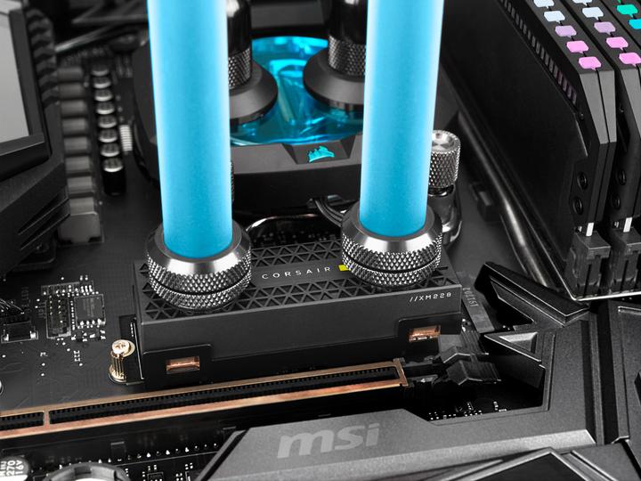 Actual product image Corsair MP600 PRO Hydro X Edition (2000 GB, M.2 2280)