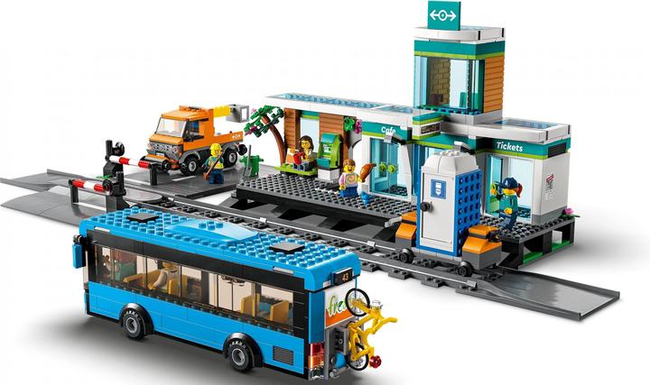 Actual product image LEGO City End-Of-Live Set Bahnhof - 60335 NEU! Teile 907x (60335)