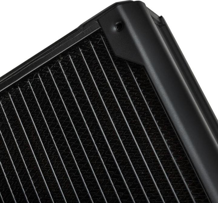Actual product image Hardware Labs Black ICE Nemesis Radiator GTR 560 bk 1020454 (140 mm)