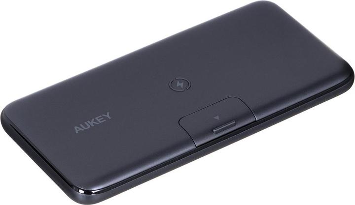 Produktbild Aukey PB-WL02 (10000 mAh, 18 W)