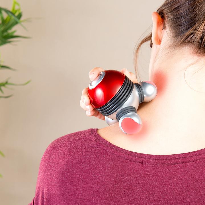 Produktbild Newgen medicals Mini-Vibrations-Massagegerät mit 3 Köpfen & LED-Beleuchtung